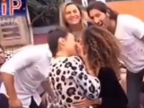 Salemi-Hamdy, il bacio con la lingua manda in tilt Monte