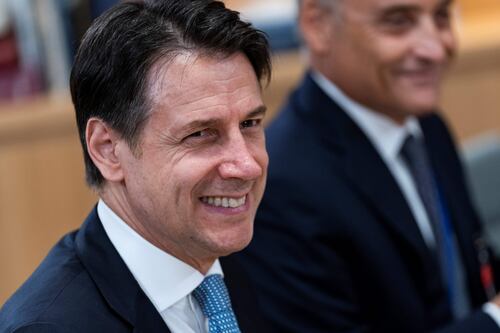 Conte mannaro fa la voce grossa. Cosa propone all'Ue per i migranti