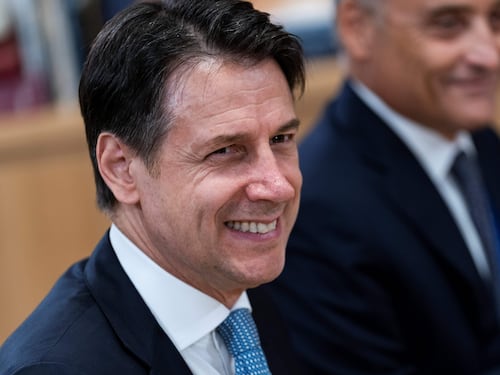 Conte mannaro fa la voce grossa. Cosa propone all'Ue per i migranti