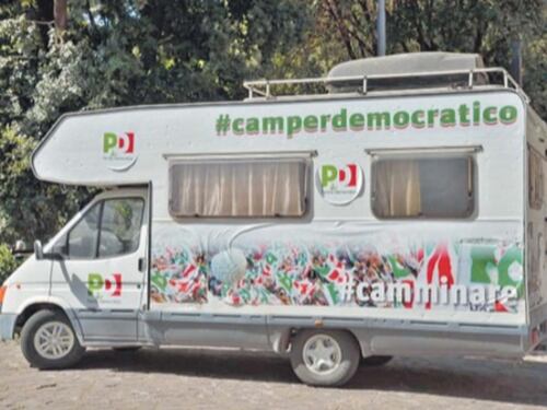 Pd in crisi. Si vende anche il camper