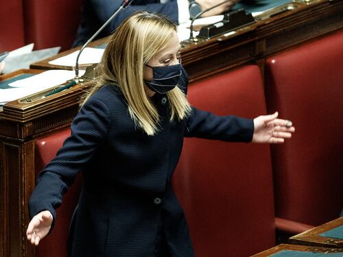 Giorgia Meloni demolisce Roberto Fico e il Movimento 5 Stelle: la vostra priorità è sempre lo ius soli