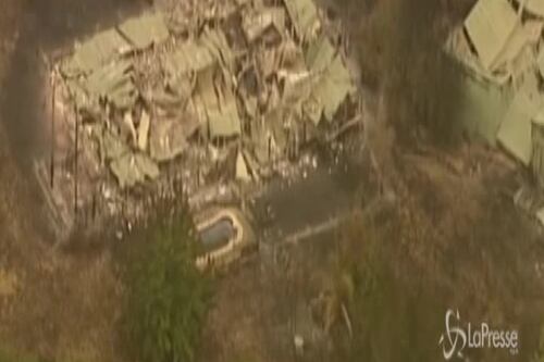 Gli incendi divorano mezza Australia