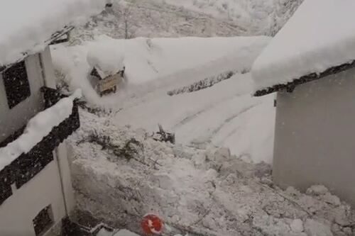Dentro la valanga. Le immagini impressionanti dalla Val Martello