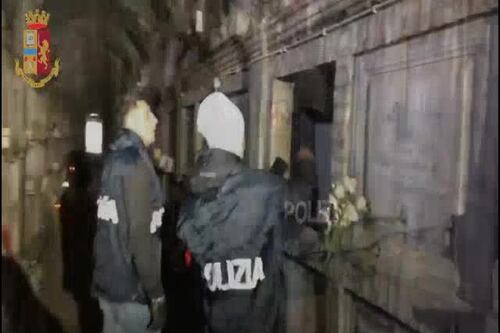 Cocaina nei loculi del Verano: arrestato marmista