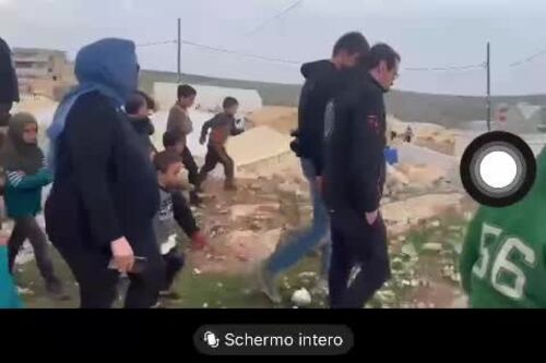 Il video choc della Ascari (M5S) per l’associazione di Hannoun: “Donate un piccolo contributo"